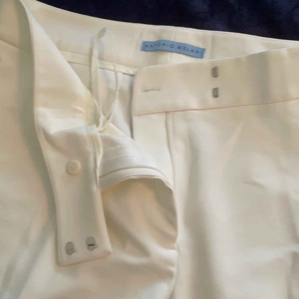 Slack pants white